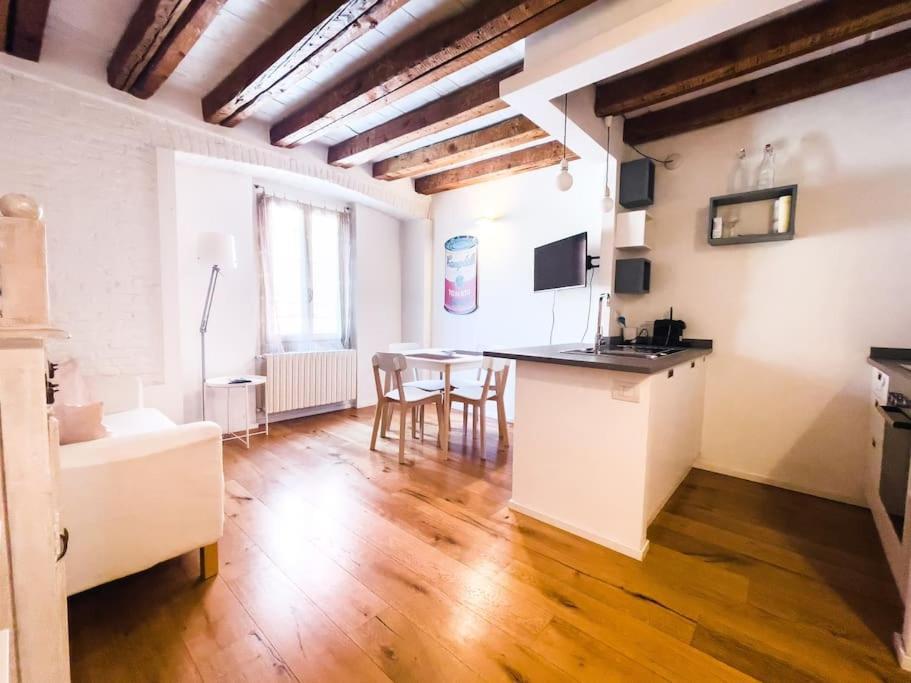 Appartement Arco Della Pace - Sempione - Moderno Bilocale à Milan Extérieur photo